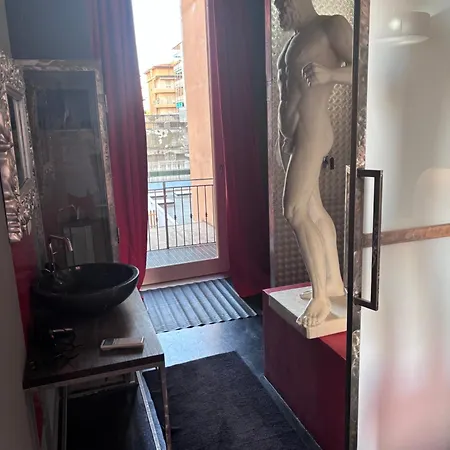 Loft Devotion * Chiavari